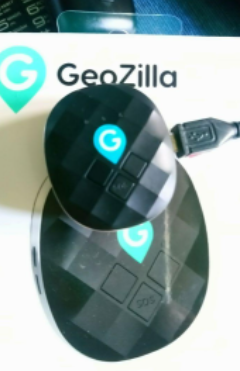 Charging My GeoZilla GPS Location Tracker for Kids Elderly Pets Dogs Luggage
